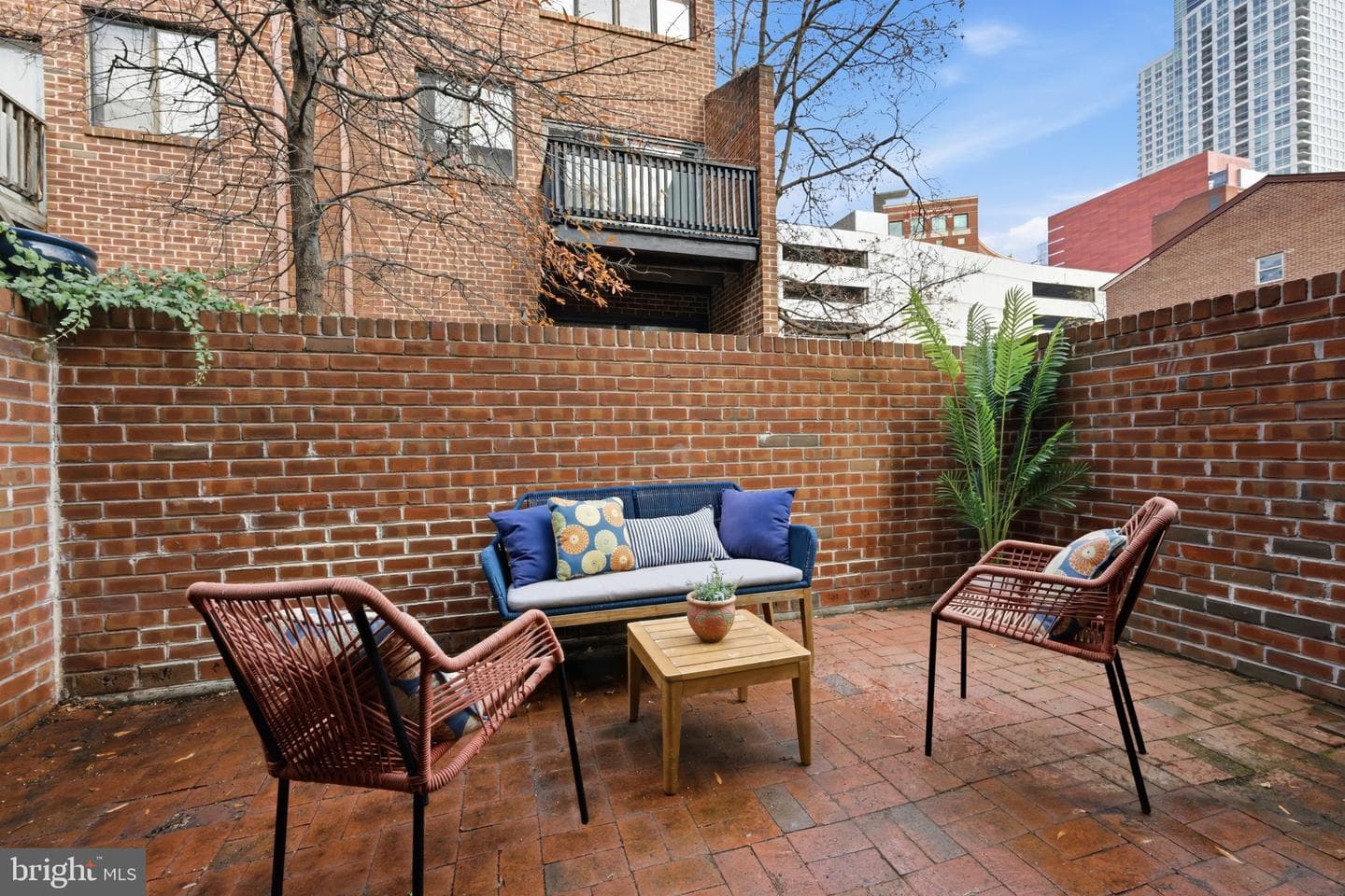 919 Latimer Street photo 11