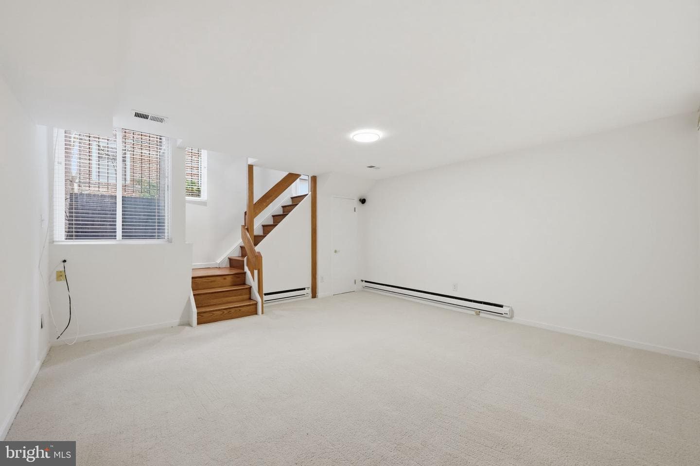 919 Latimer Street photo 27