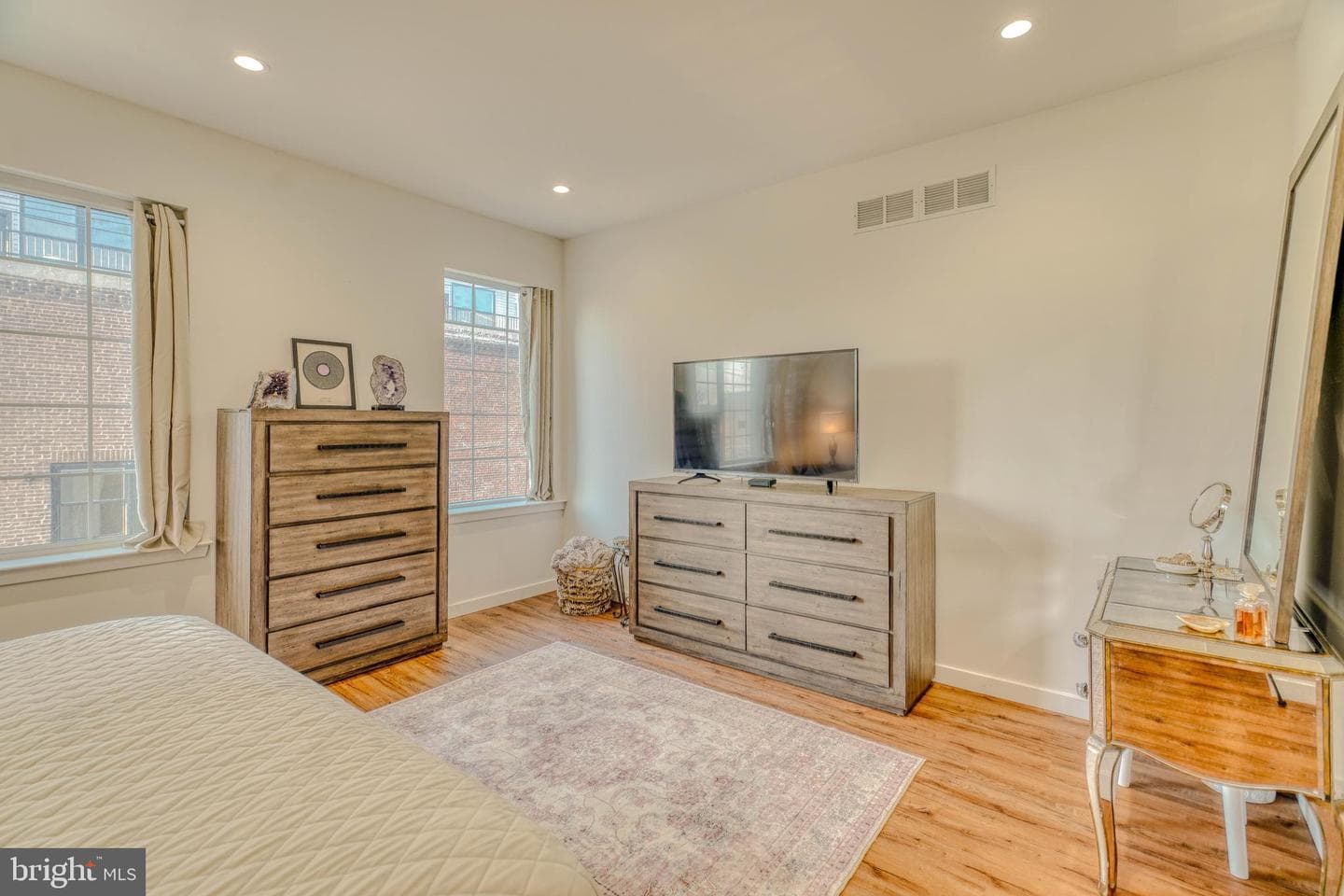 3217 Chatham Street photo 40