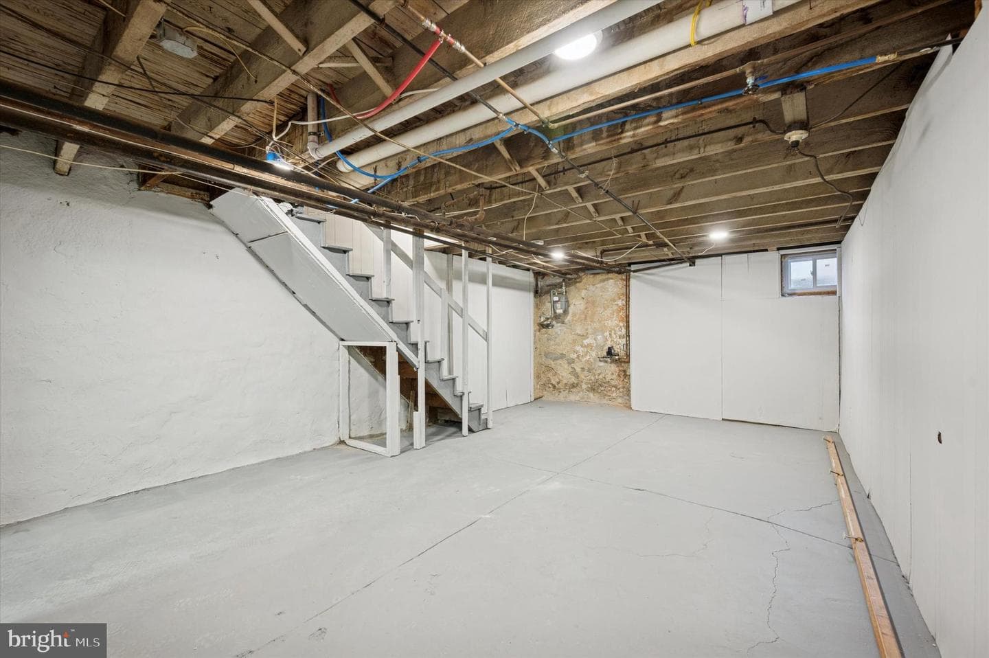 832 Kenmore Road photo 24
