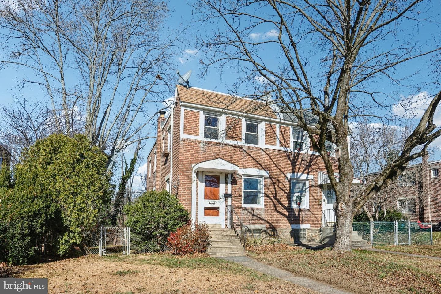 520 Overlook Road photo 1