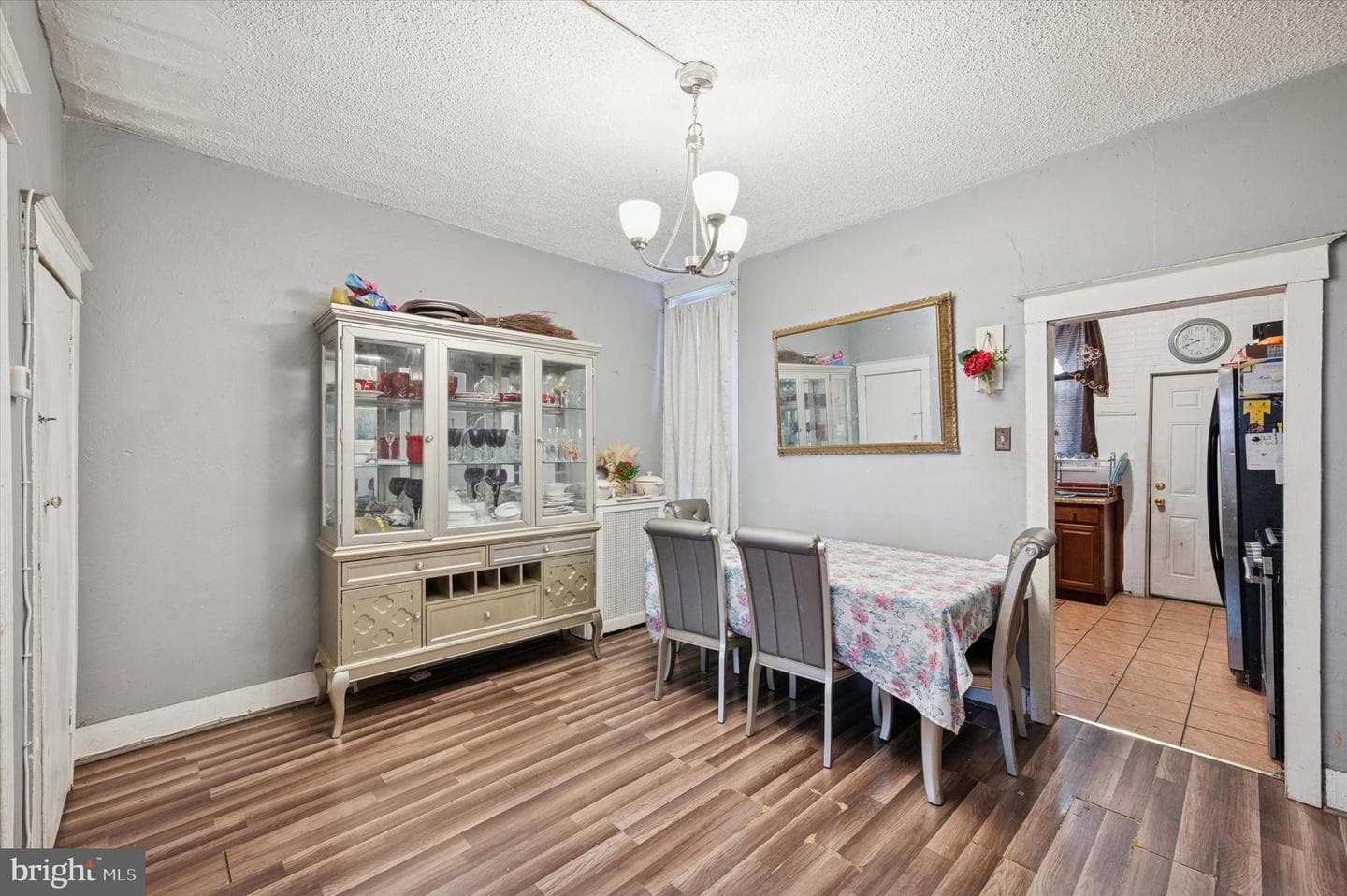 112 E Albanus Street photo 4