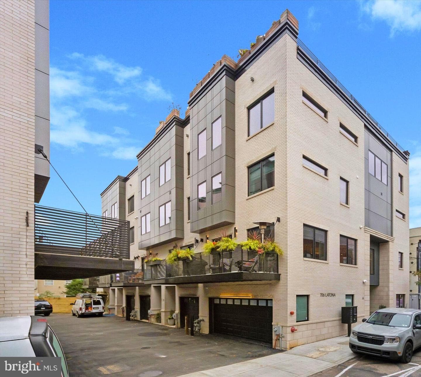 706 Latona Street #a photo 6