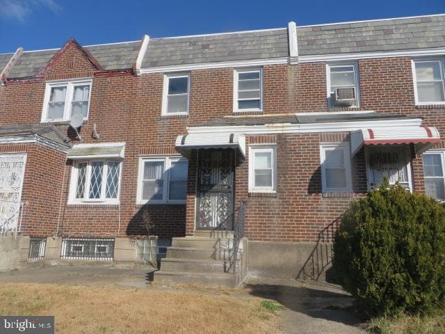 7031 Stenton Avenue photo 1