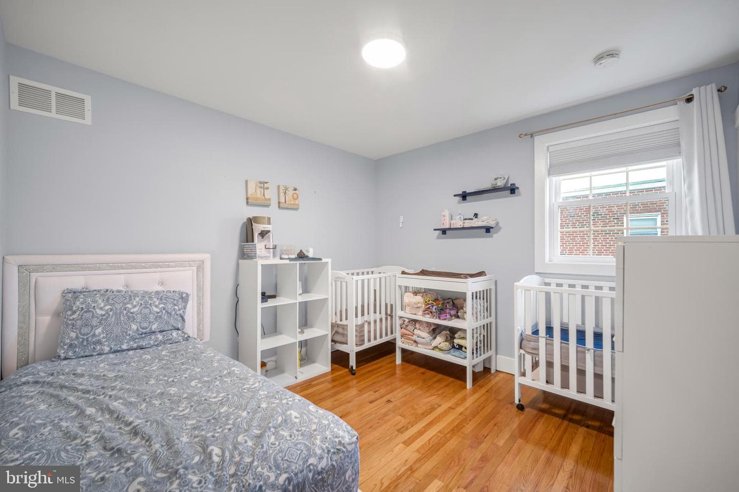 370 Selma Street photo 23