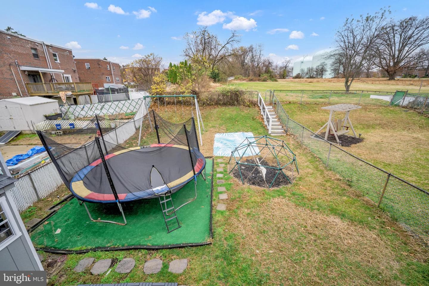 370 Selma Street photo 33
