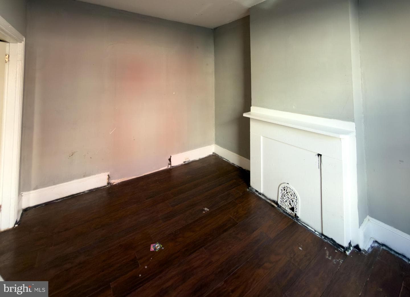 1638 W Victoria Street photo 7