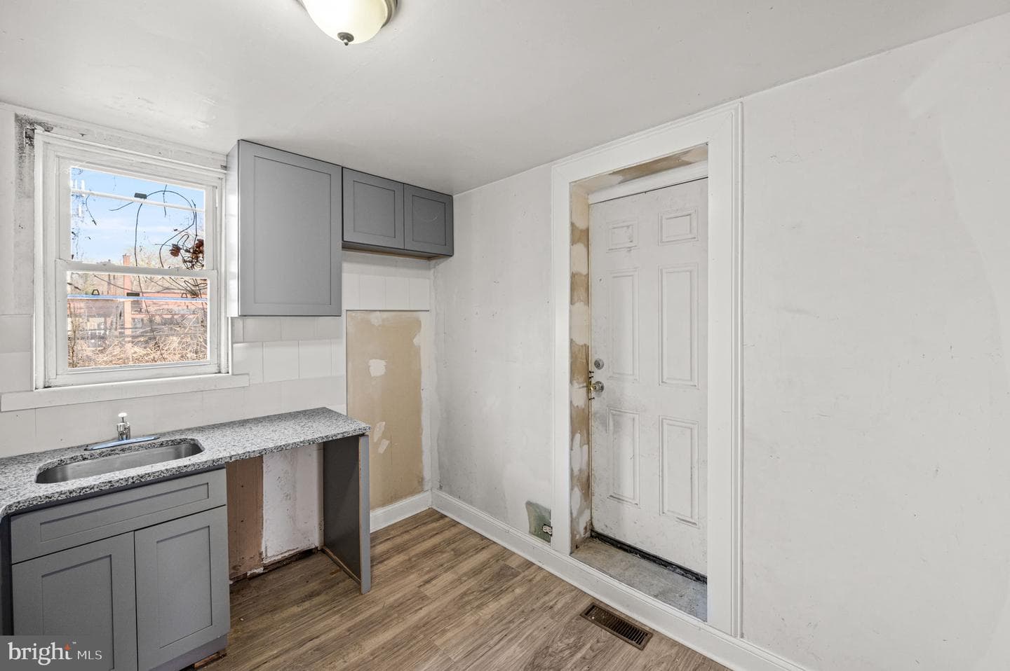 1433 S 47th Street photo 10