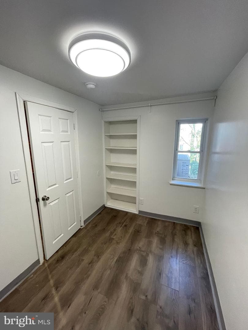 4509 Laird Street photo 11