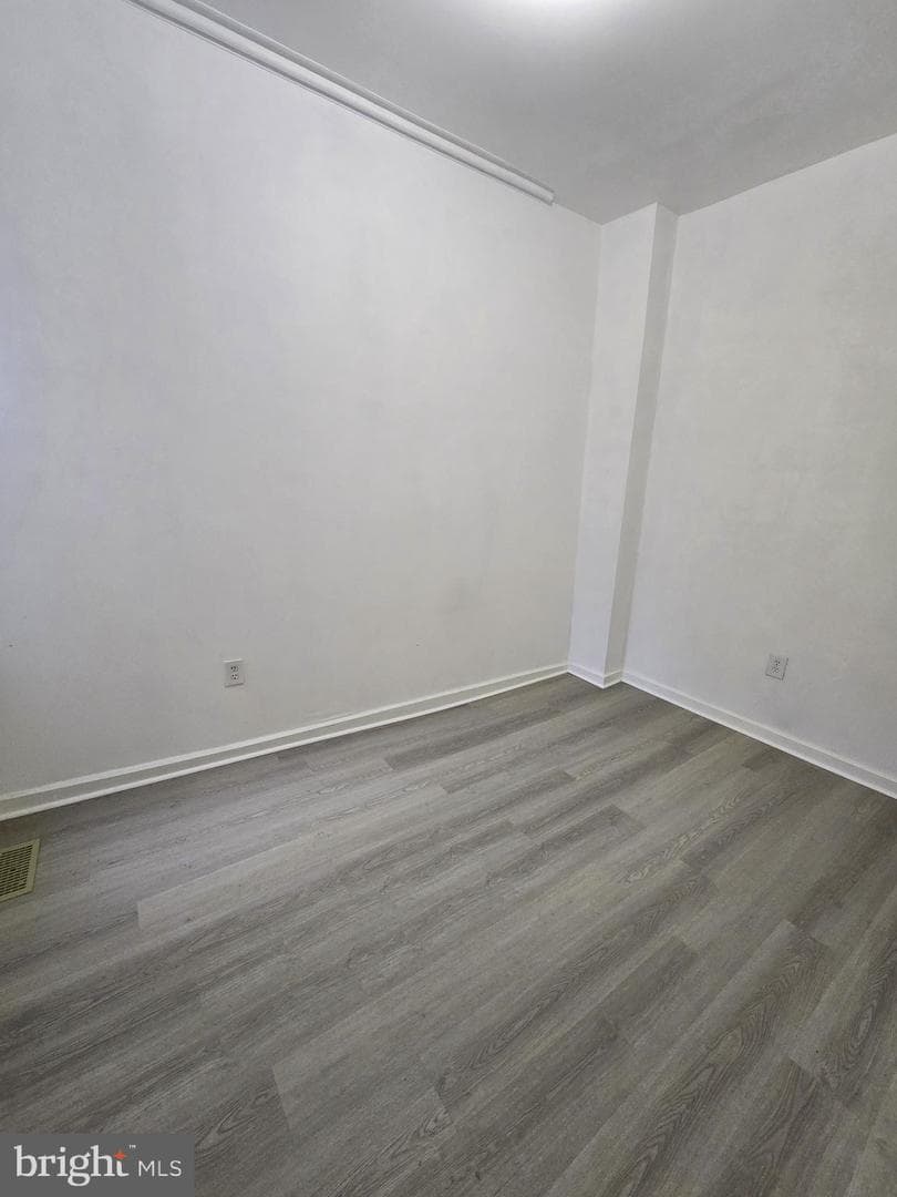 1009 W Susquehanna Avenue photo 12