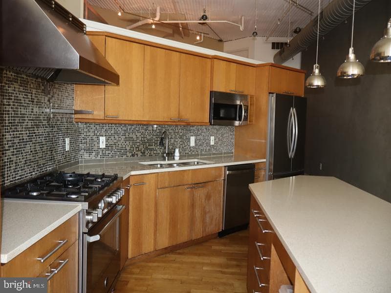 2200 Arch Street #906 photo 10