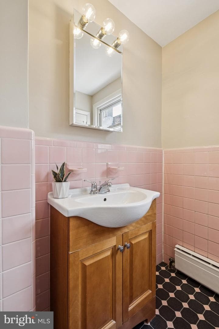 2041 S Bancroft Street photo 26