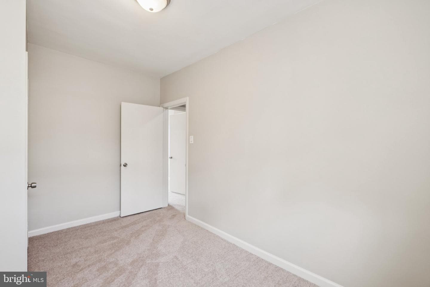 2041 S Bancroft Street photo 28
