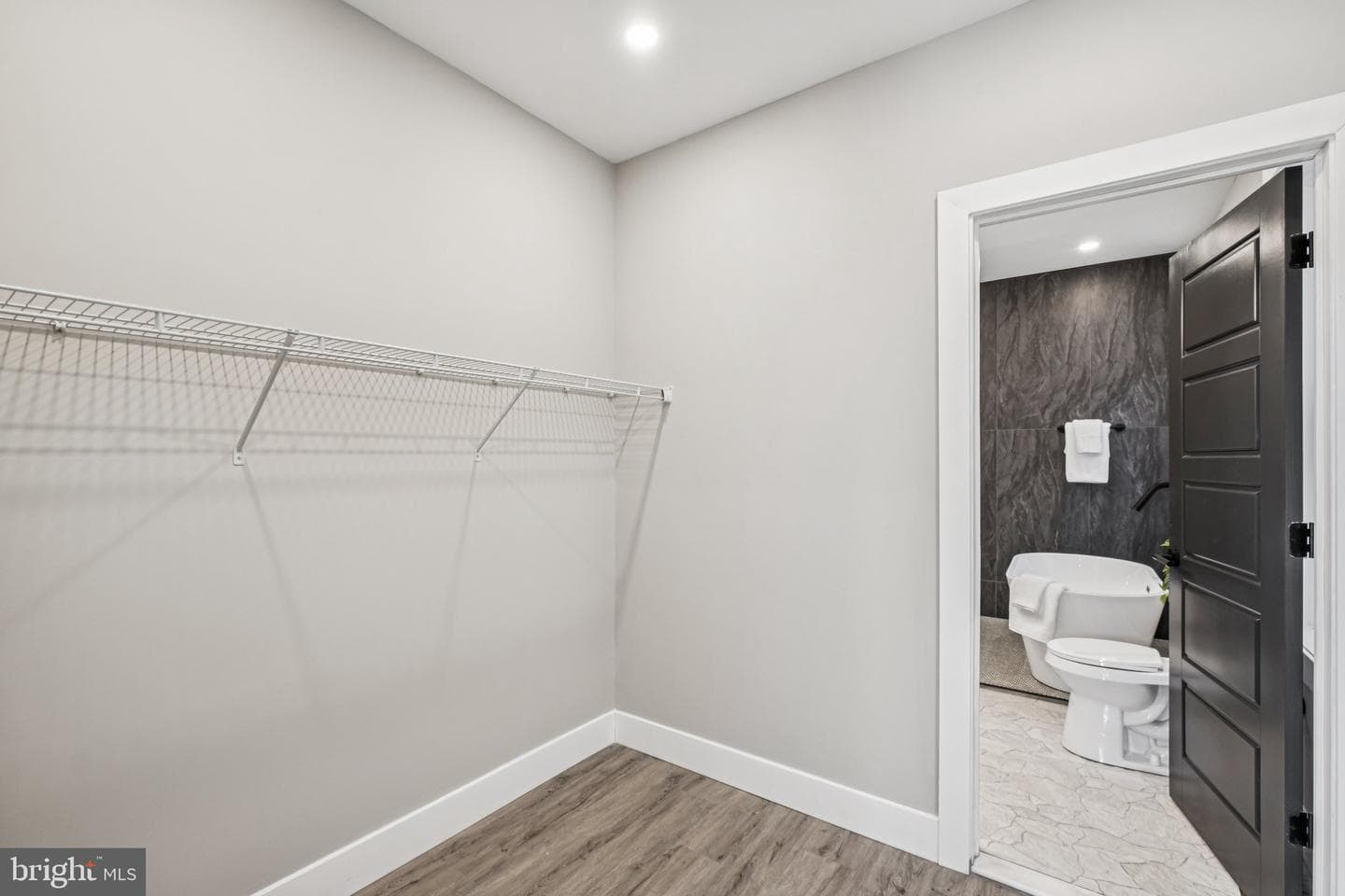 333 W Hansberry photo 10