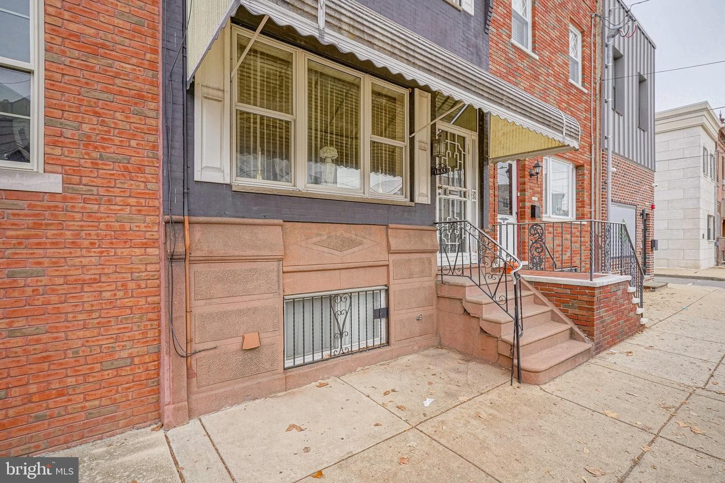 1633 W Porter Street photo 1