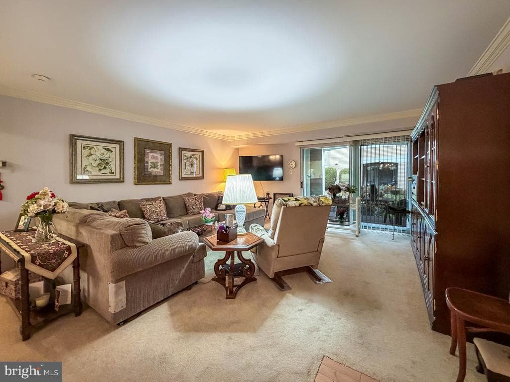 73106 Delaire Landing Road #106 photo 8