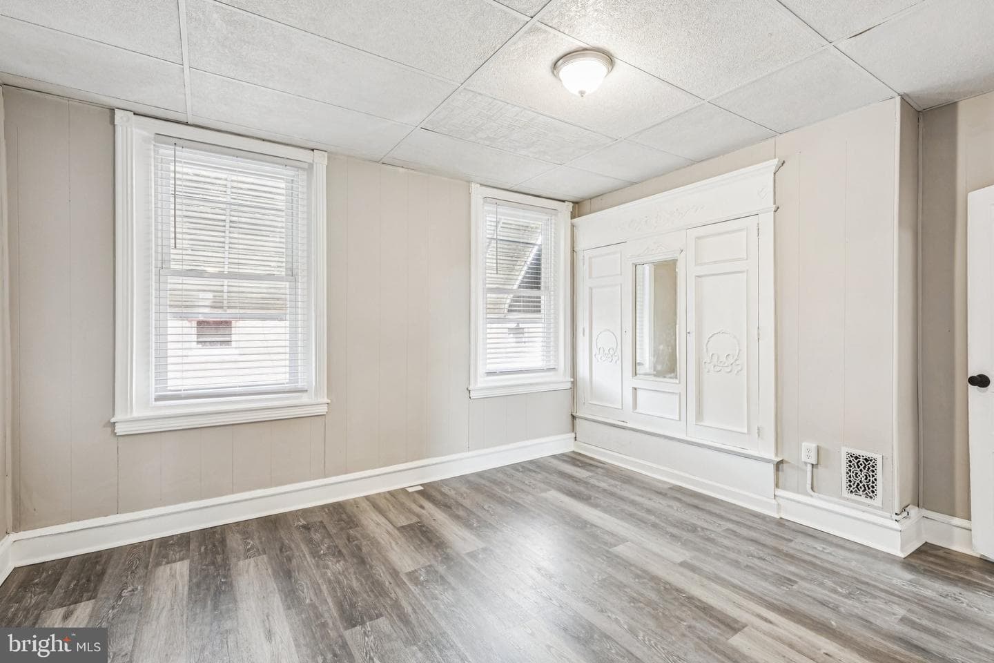 2416 N Hollywood Street photo 13