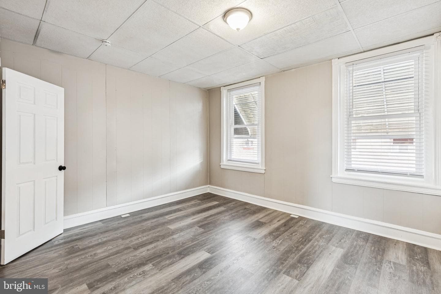 2416 N Hollywood Street photo 9