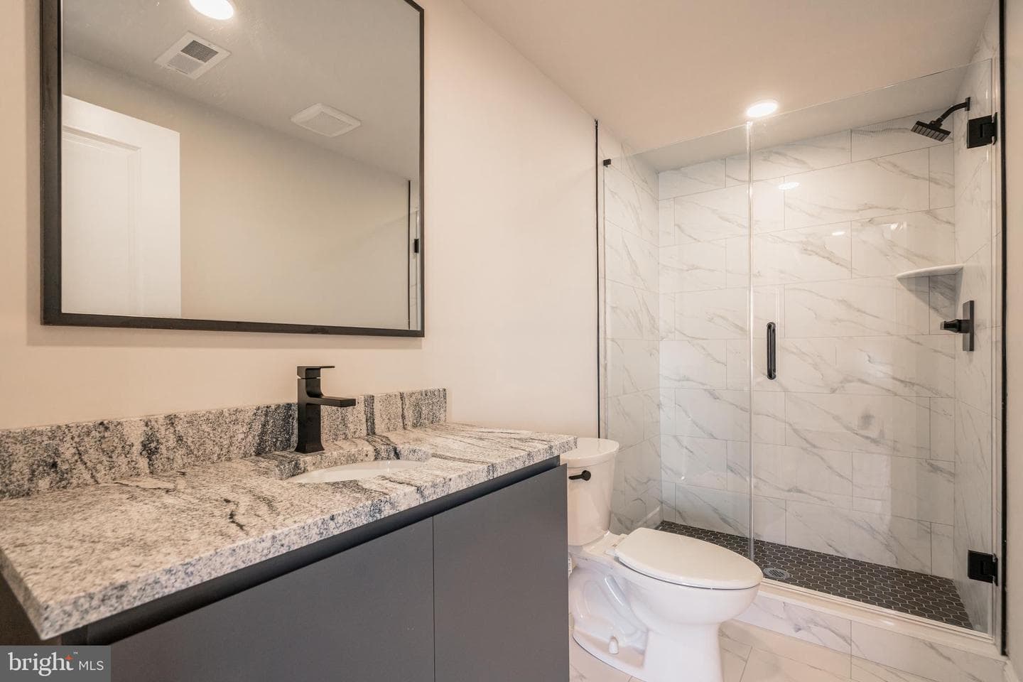 4070 Conshohocken Ave # B photo 12