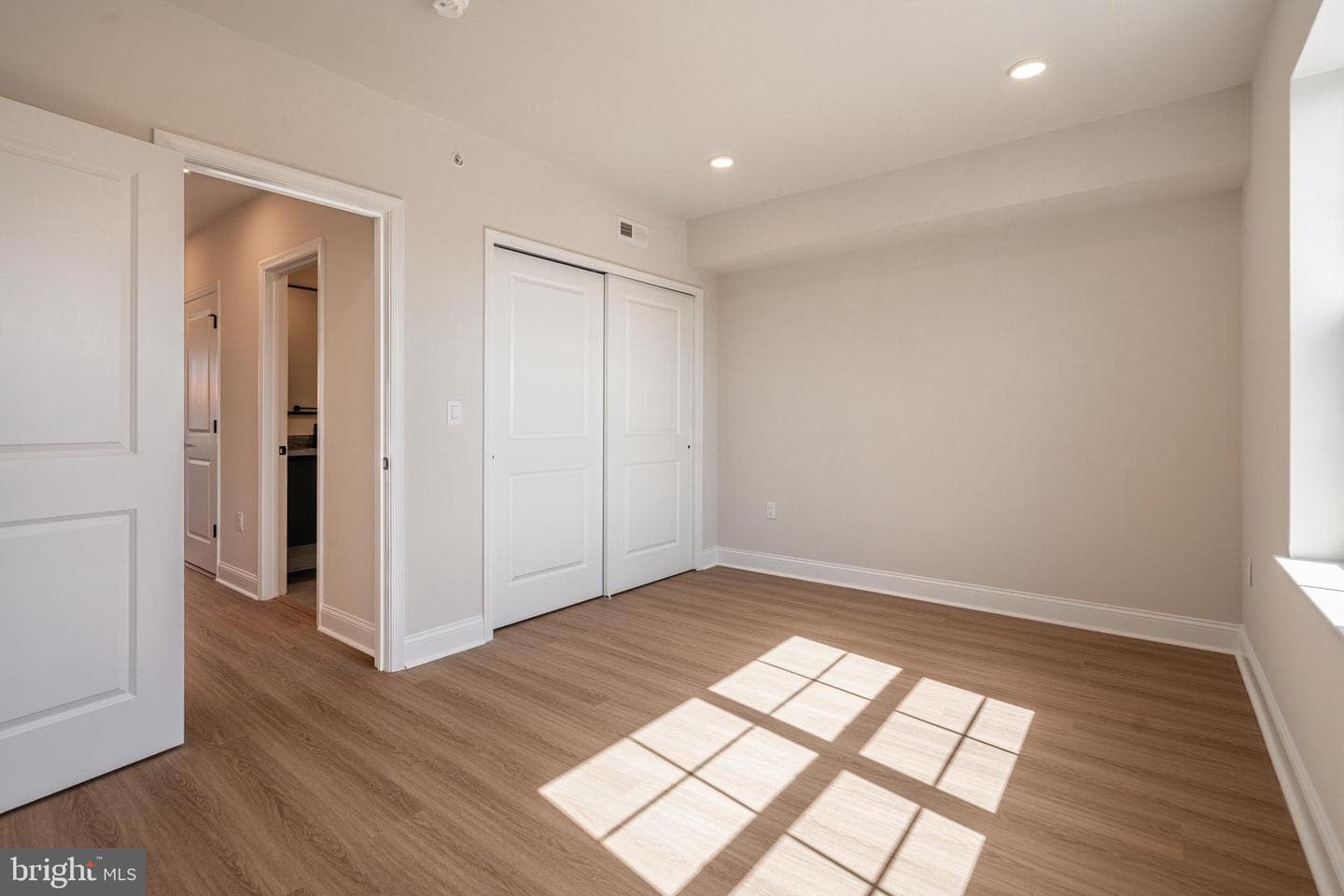 4070 Conshohocken Ave # B photo 8