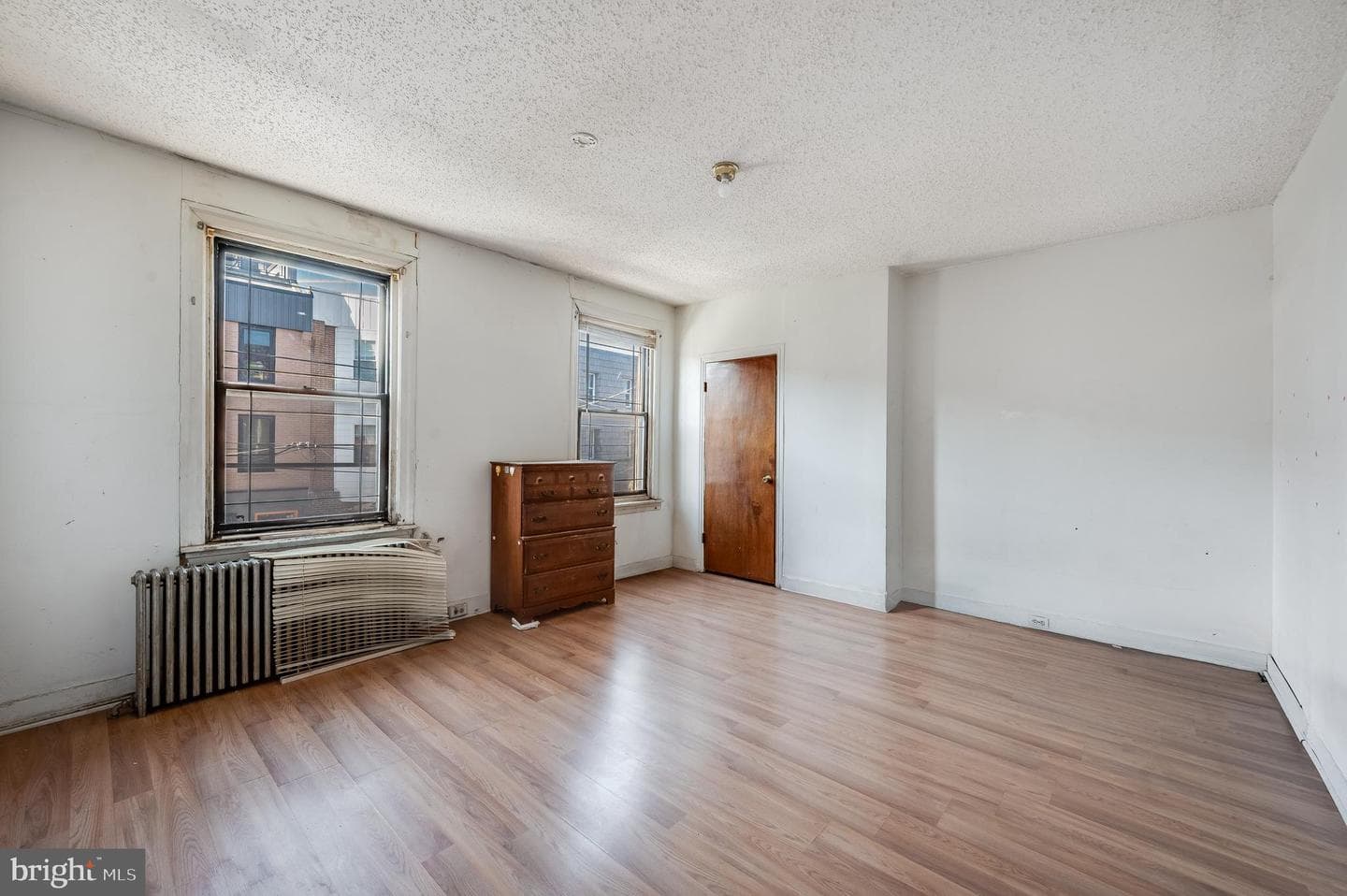 1907 S 10th Street photo 3