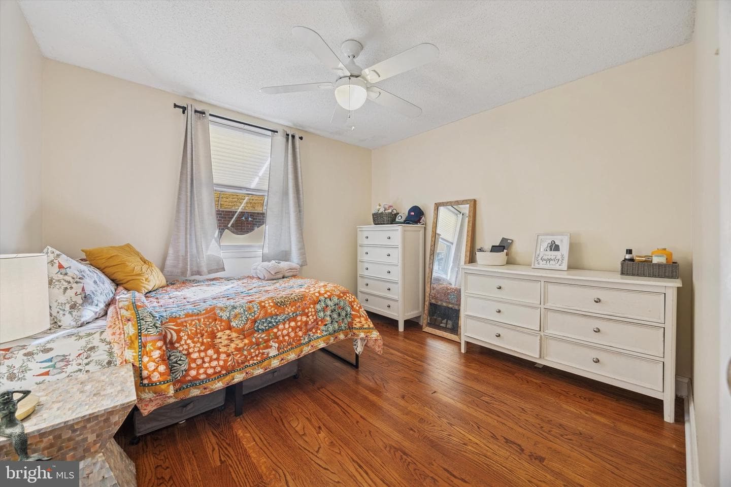 7025 Valley Avenue photo 10