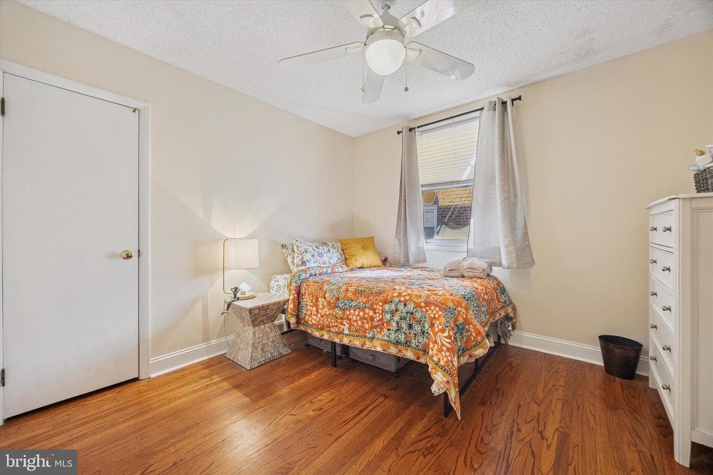 7025 Valley Avenue photo 11