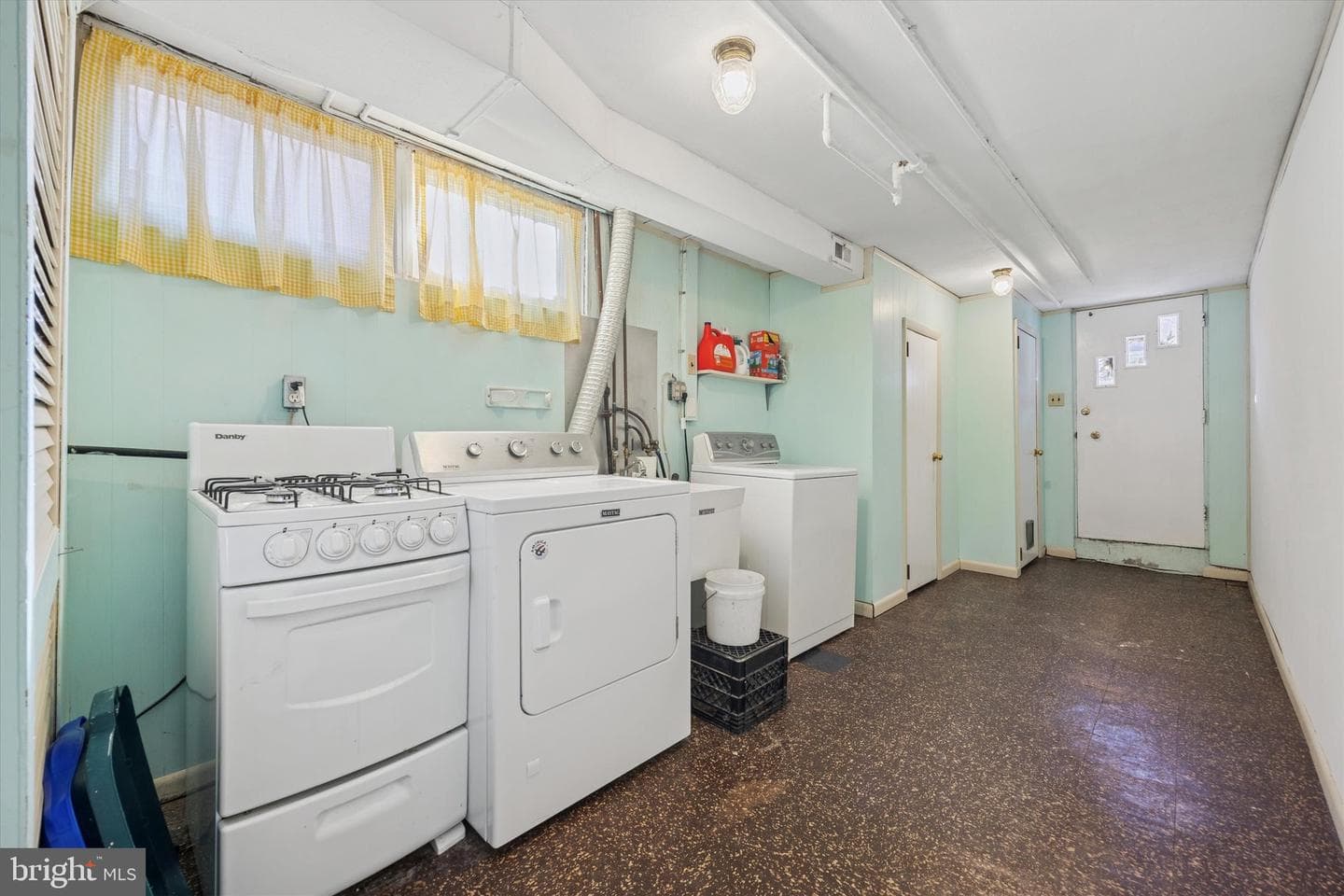 7025 Valley Avenue photo 20