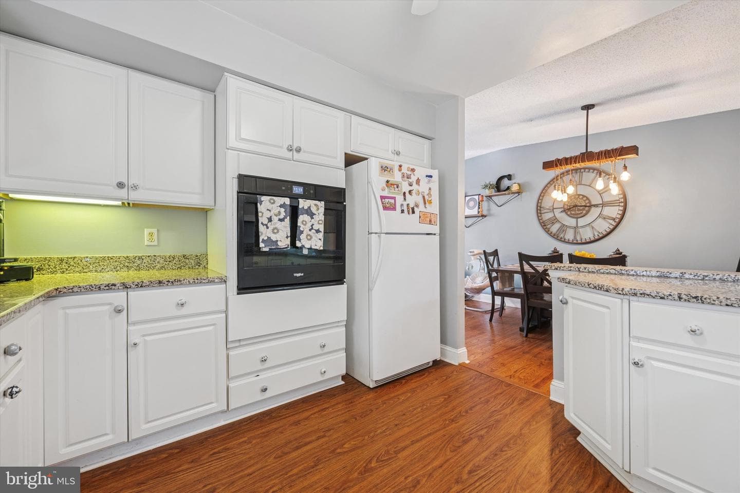 7025 Valley Avenue photo 9