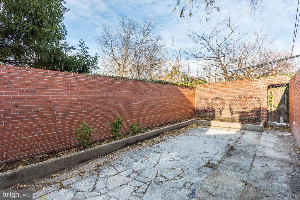 5741 Arch Street photo 29