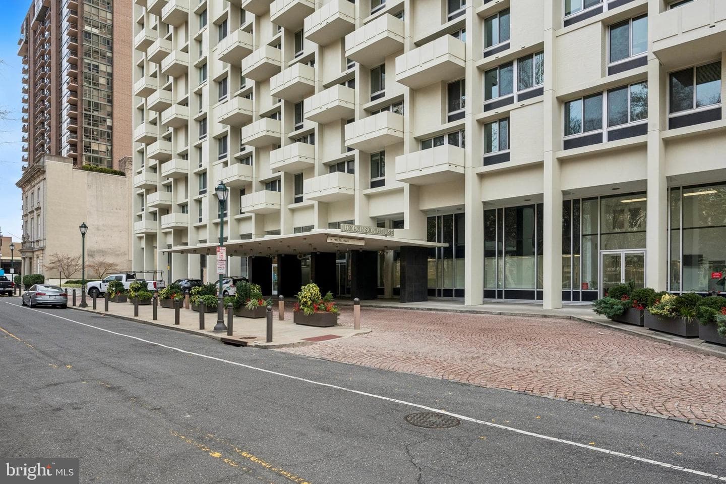 604 S Washington Square #2308 photo 13