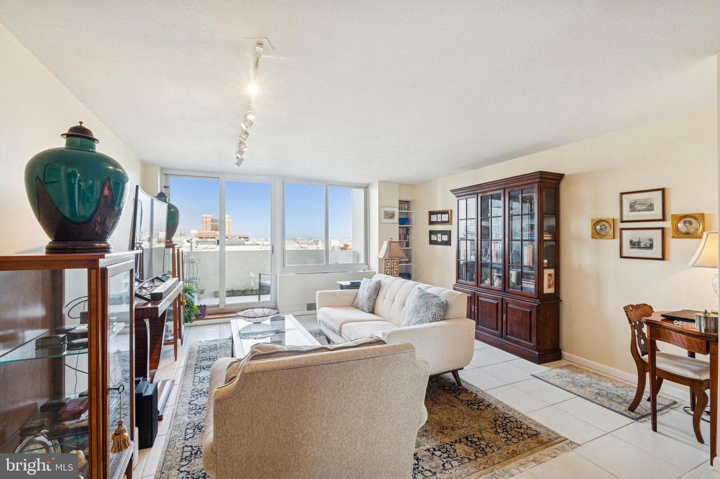 604 S Washington Square #2308 photo 4