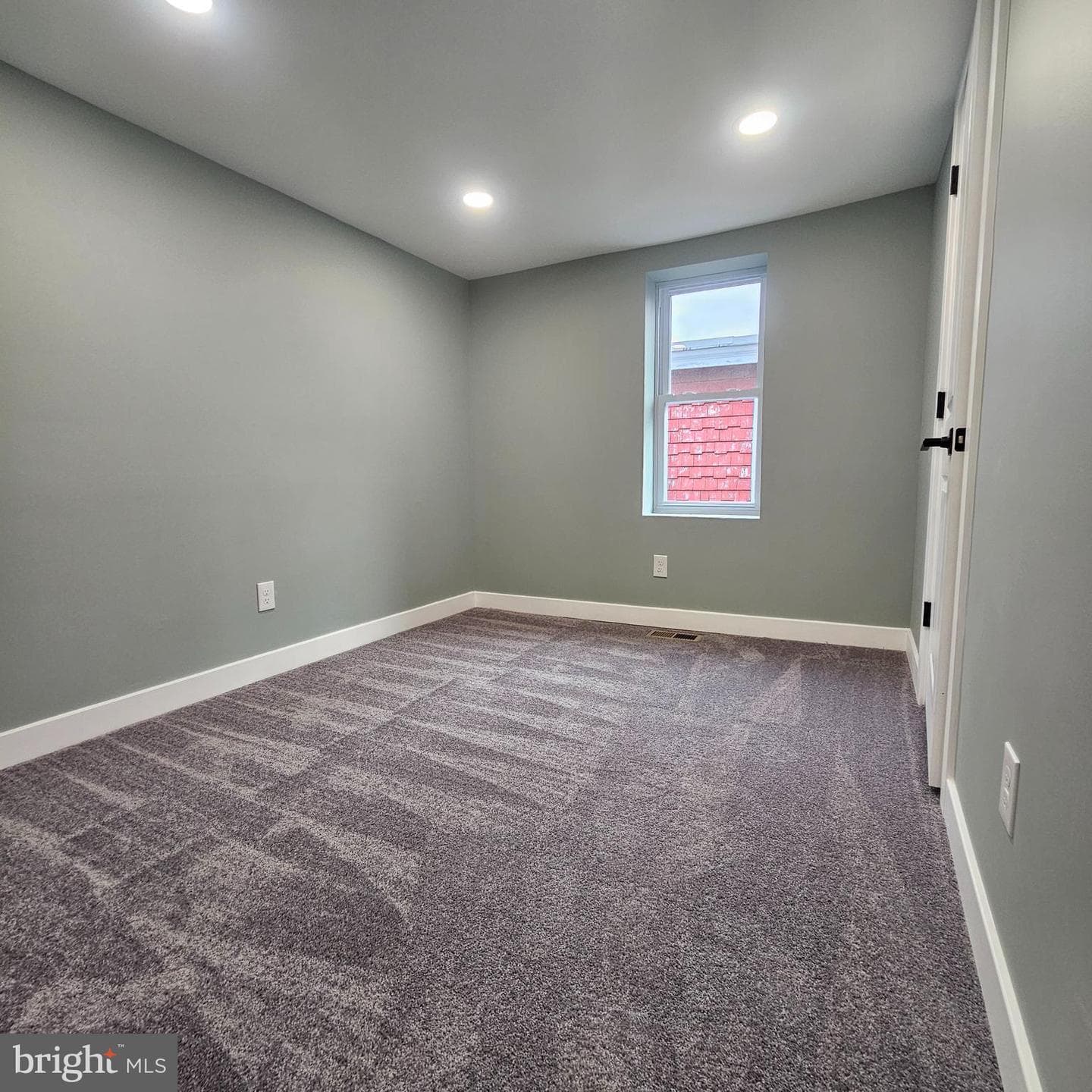 4920 N Camac Street photo 23