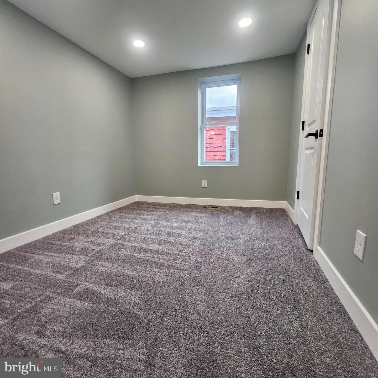 4920 N Camac Street photo 24
