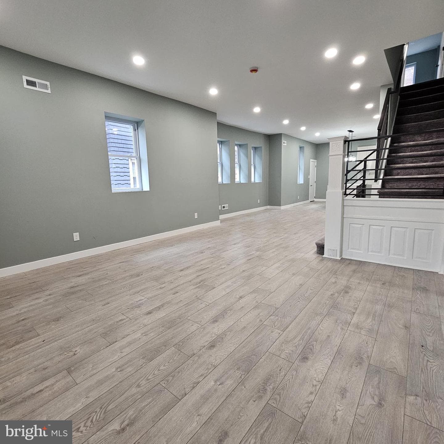 4920 N Camac Street photo 28