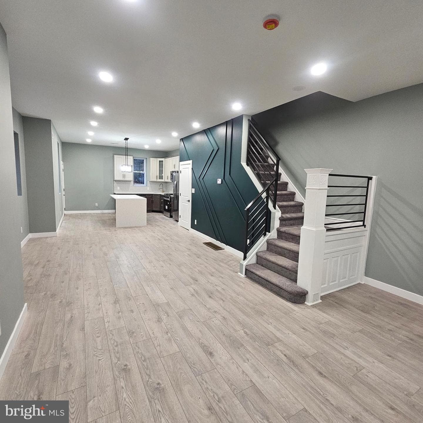 4920 N Camac Street photo 3