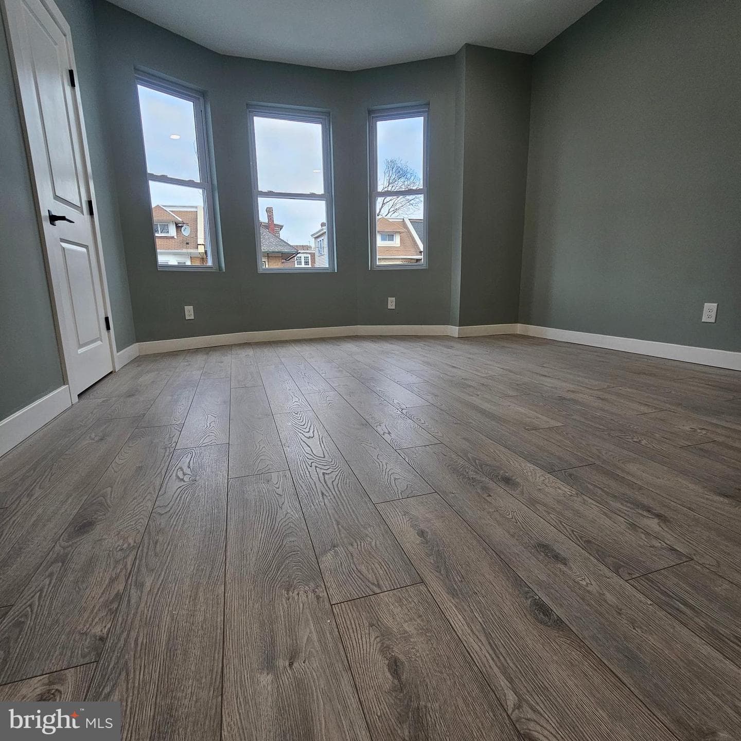 4920 N Camac Street photo 8