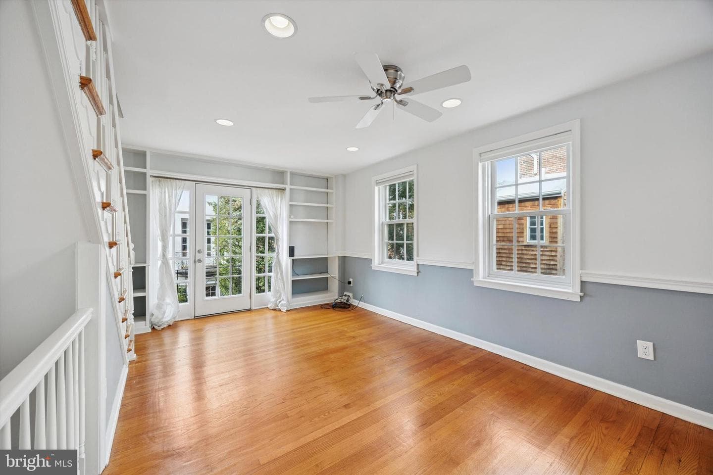 715 Rodman Street photo 10