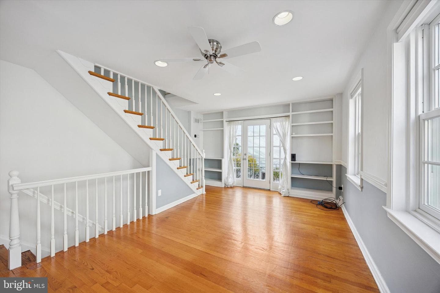 715 Rodman Street photo 11