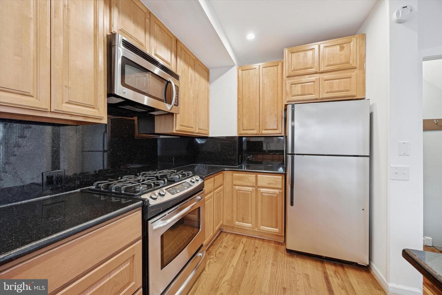 715 Rodman Street photo 18