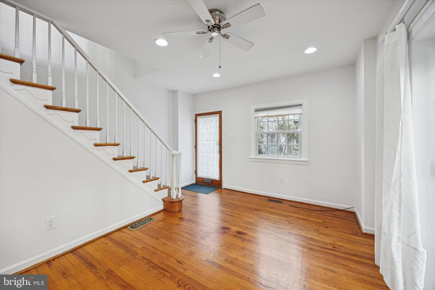 715 Rodman Street photo 20