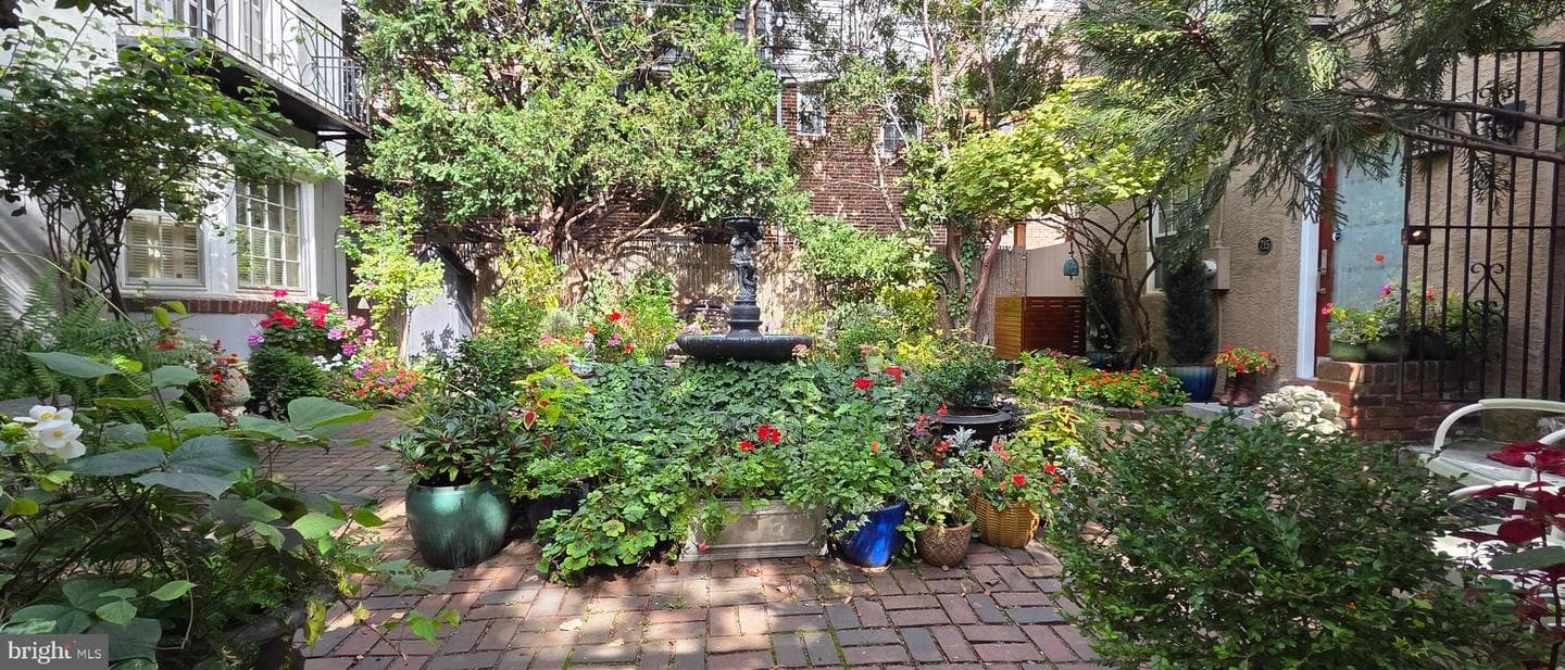 715 Rodman Street photo 27