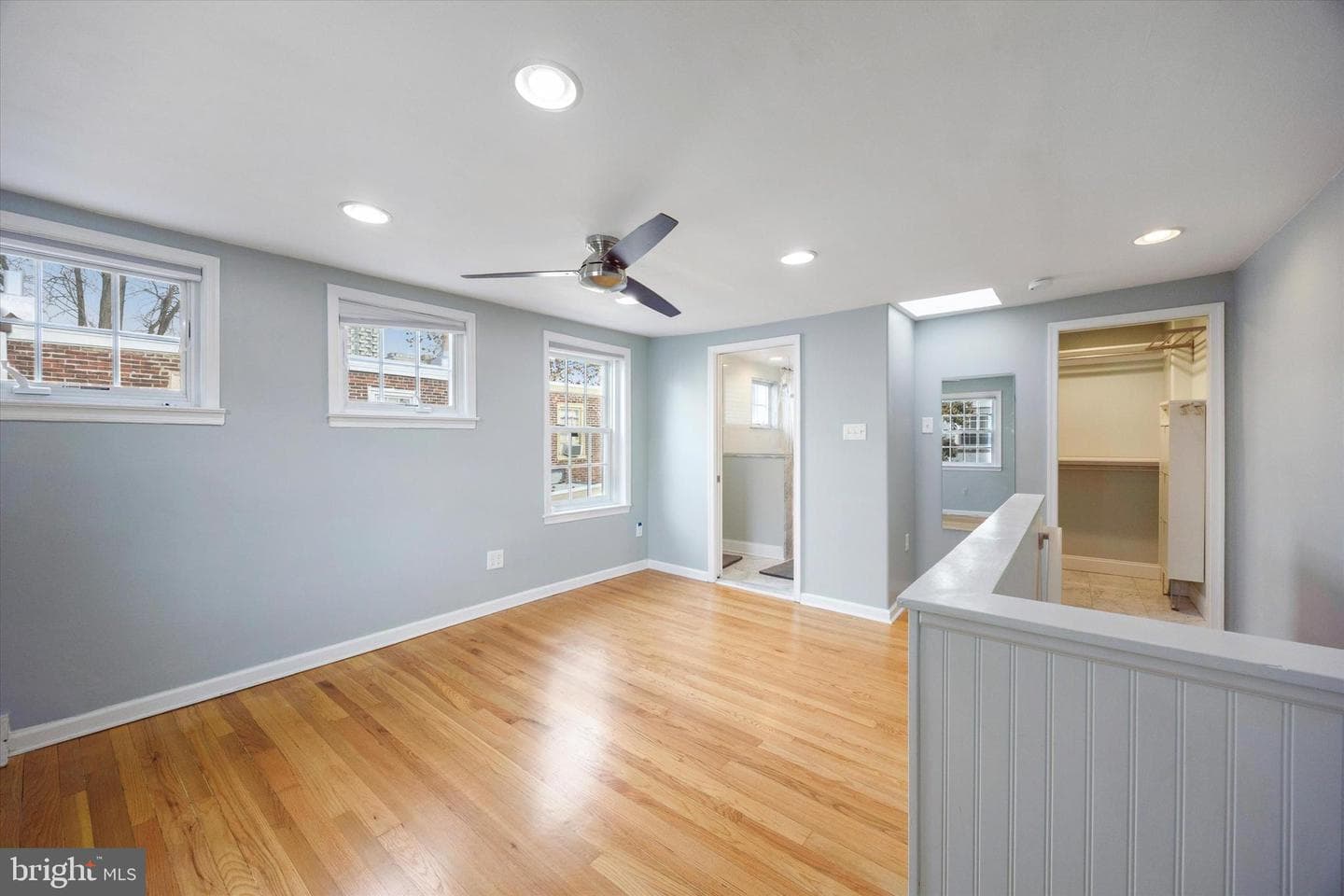 715 Rodman Street photo 4