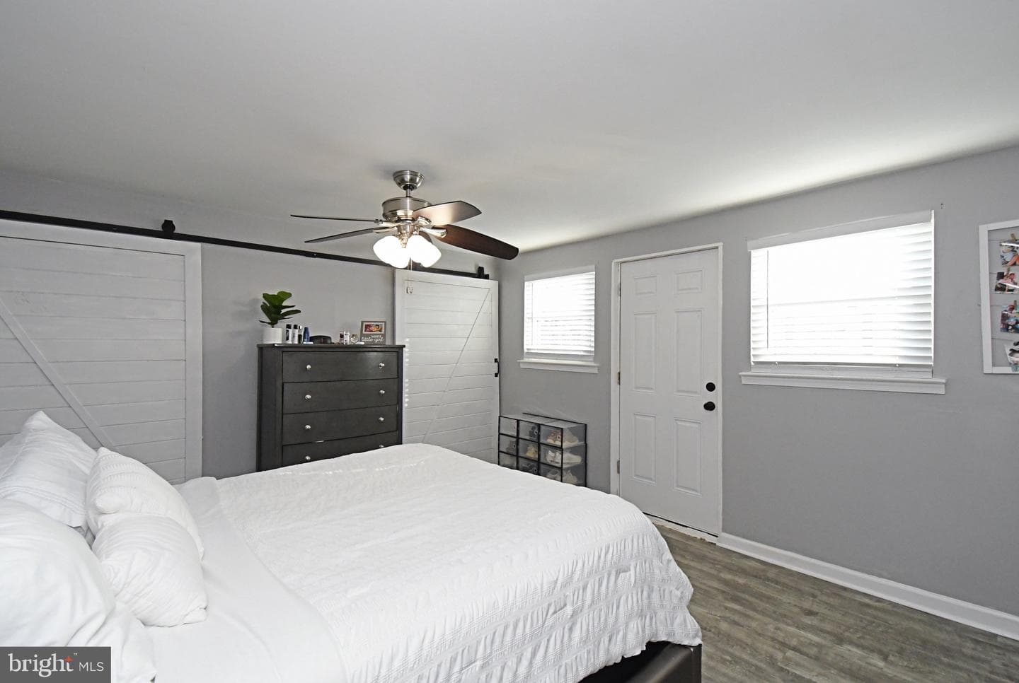 3568 Gloucester Lane photo 17