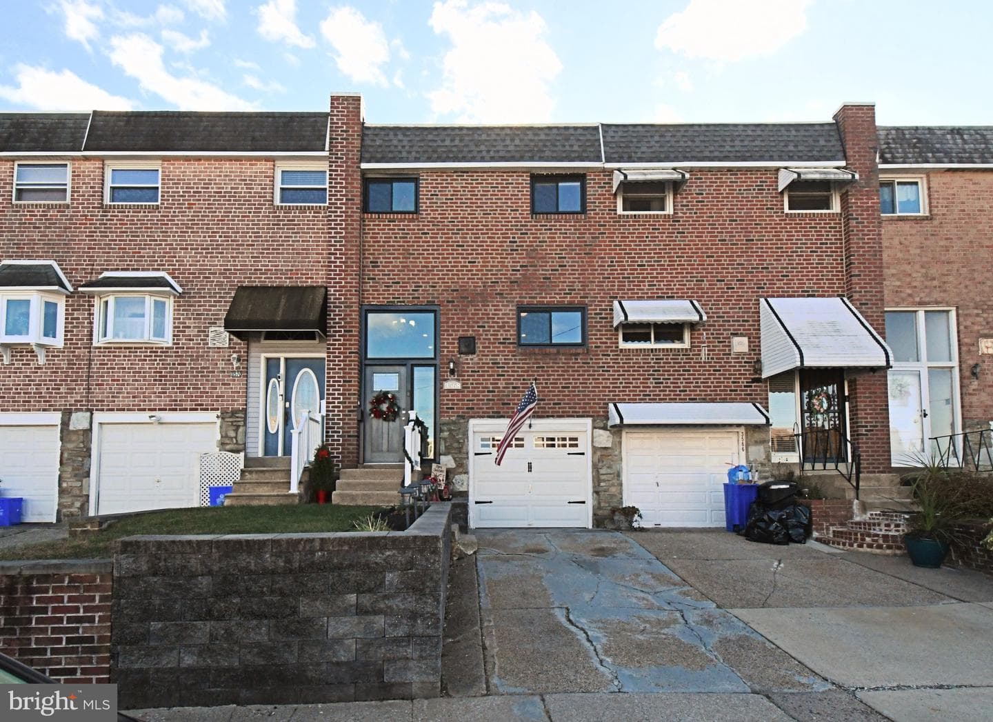 3568 Gloucester Lane photo 2