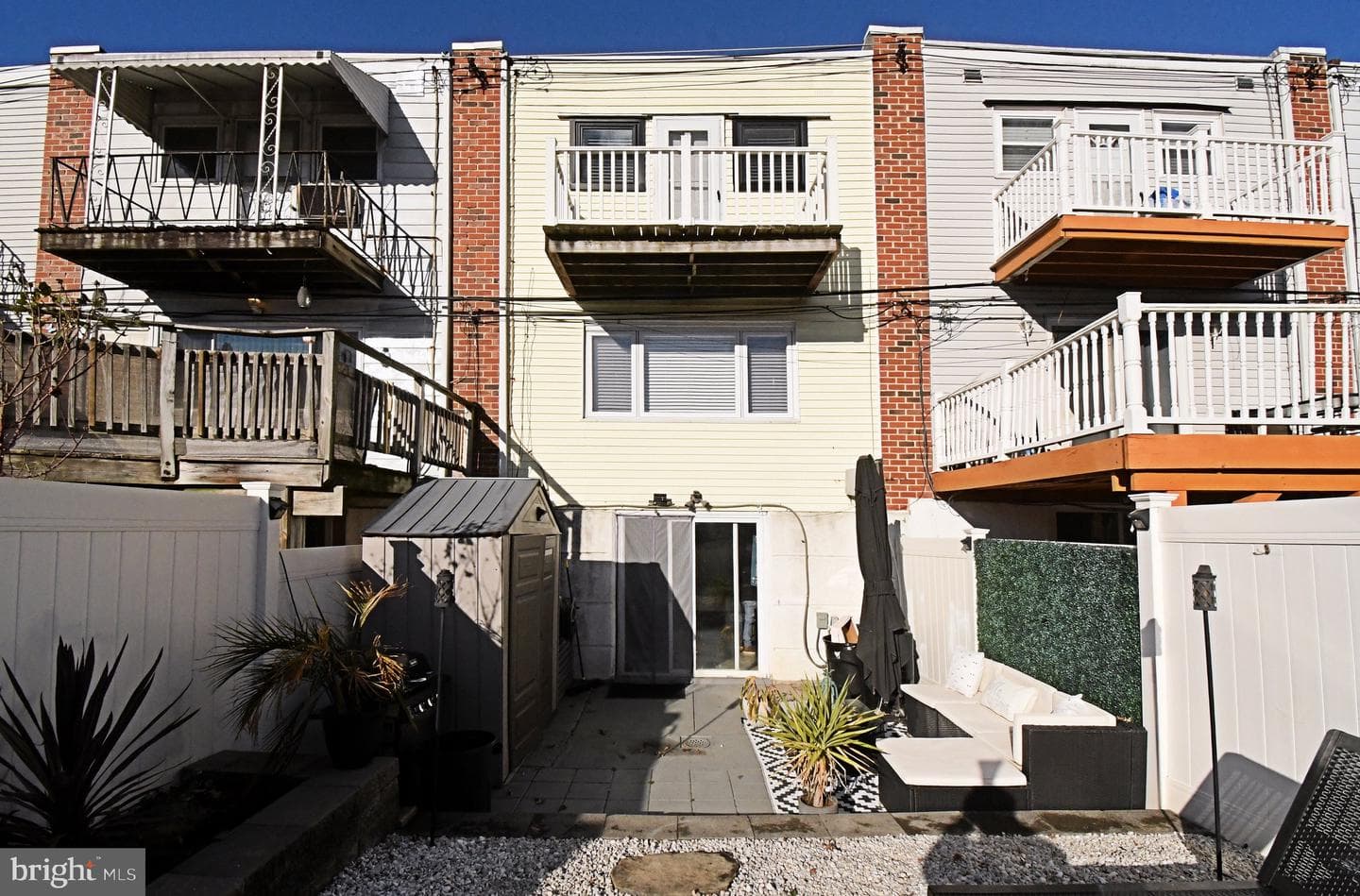 3568 Gloucester Lane photo 25
