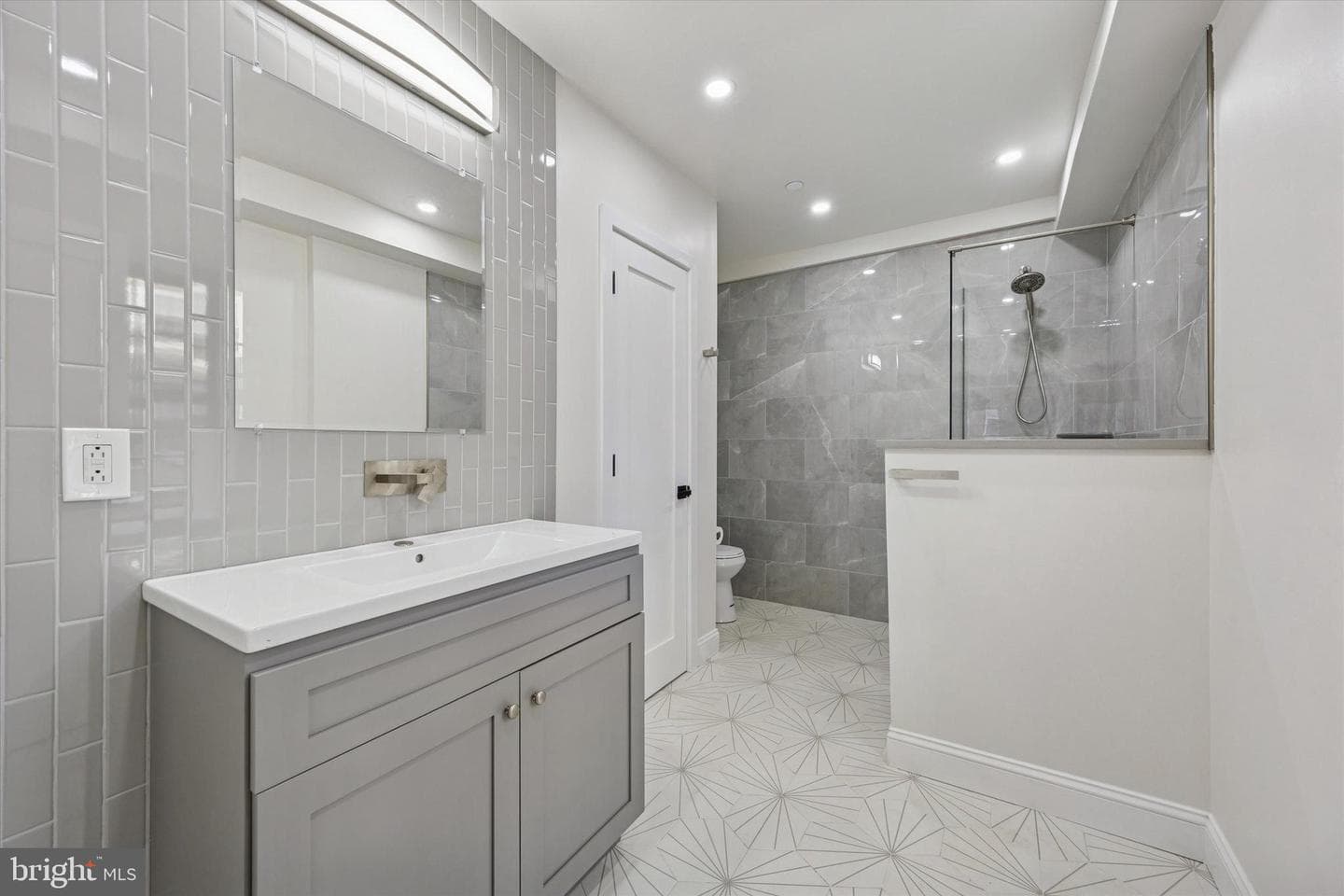 1300 S 6th Street photo 15
