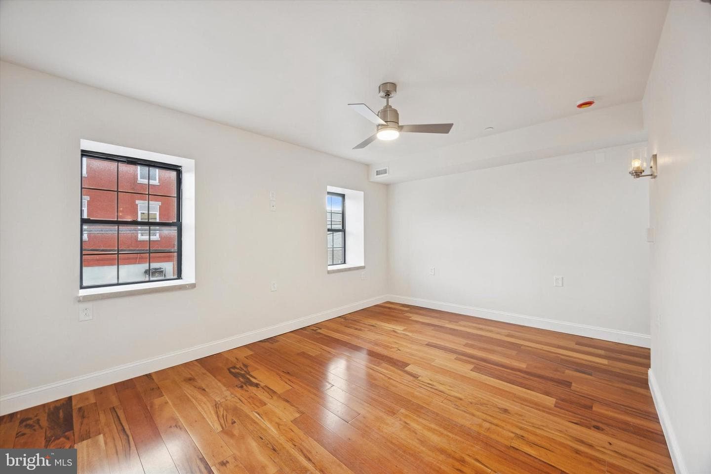 1300 S 6th Street photo 18