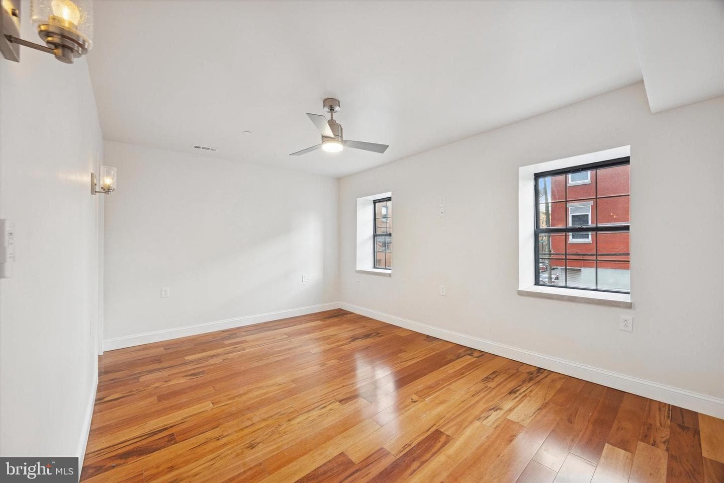 1300 S 6th Street photo 20