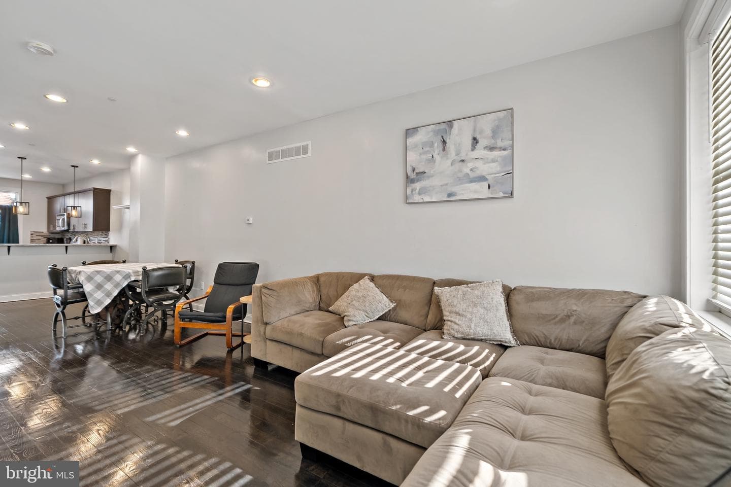 1517 Latona Street photo 3